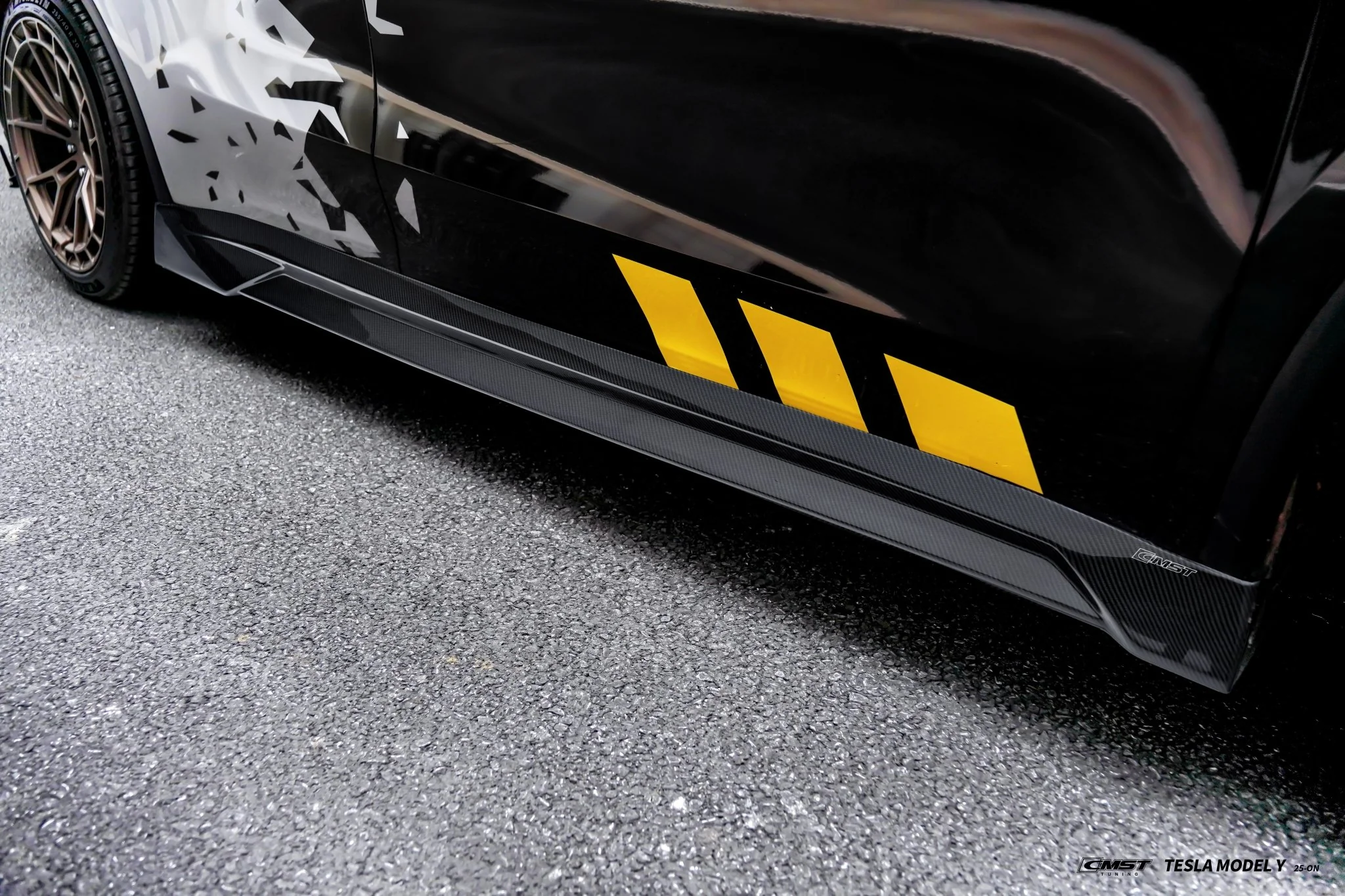 CMST 2025+ Tesla Model Y Lowline Kit Carbon Fibre Bodykit V.2 - Image 13