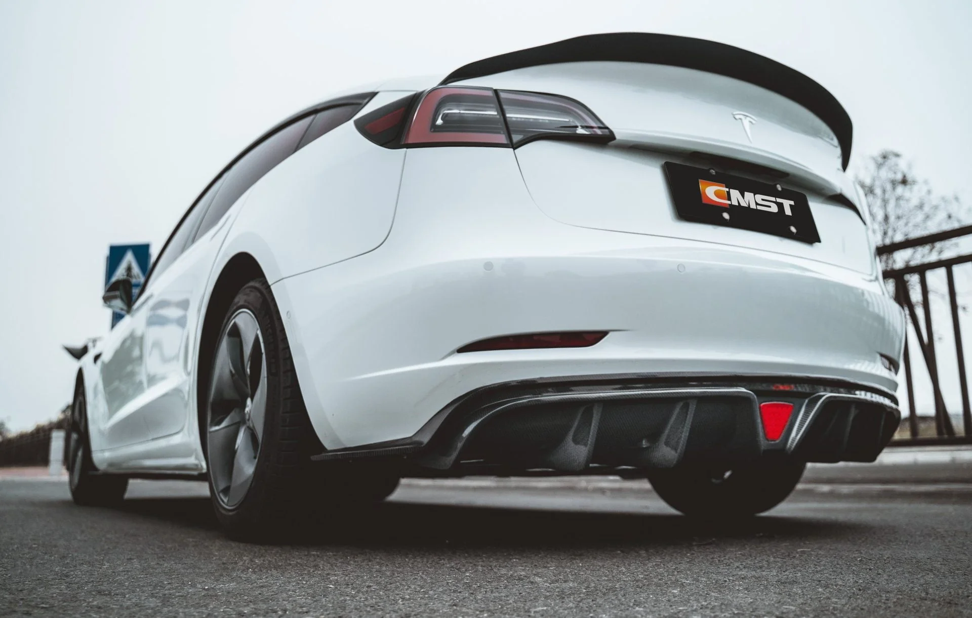 CMST Carbon Fiber Full Body Kit Style C for Tesla Model 3 - Image 10