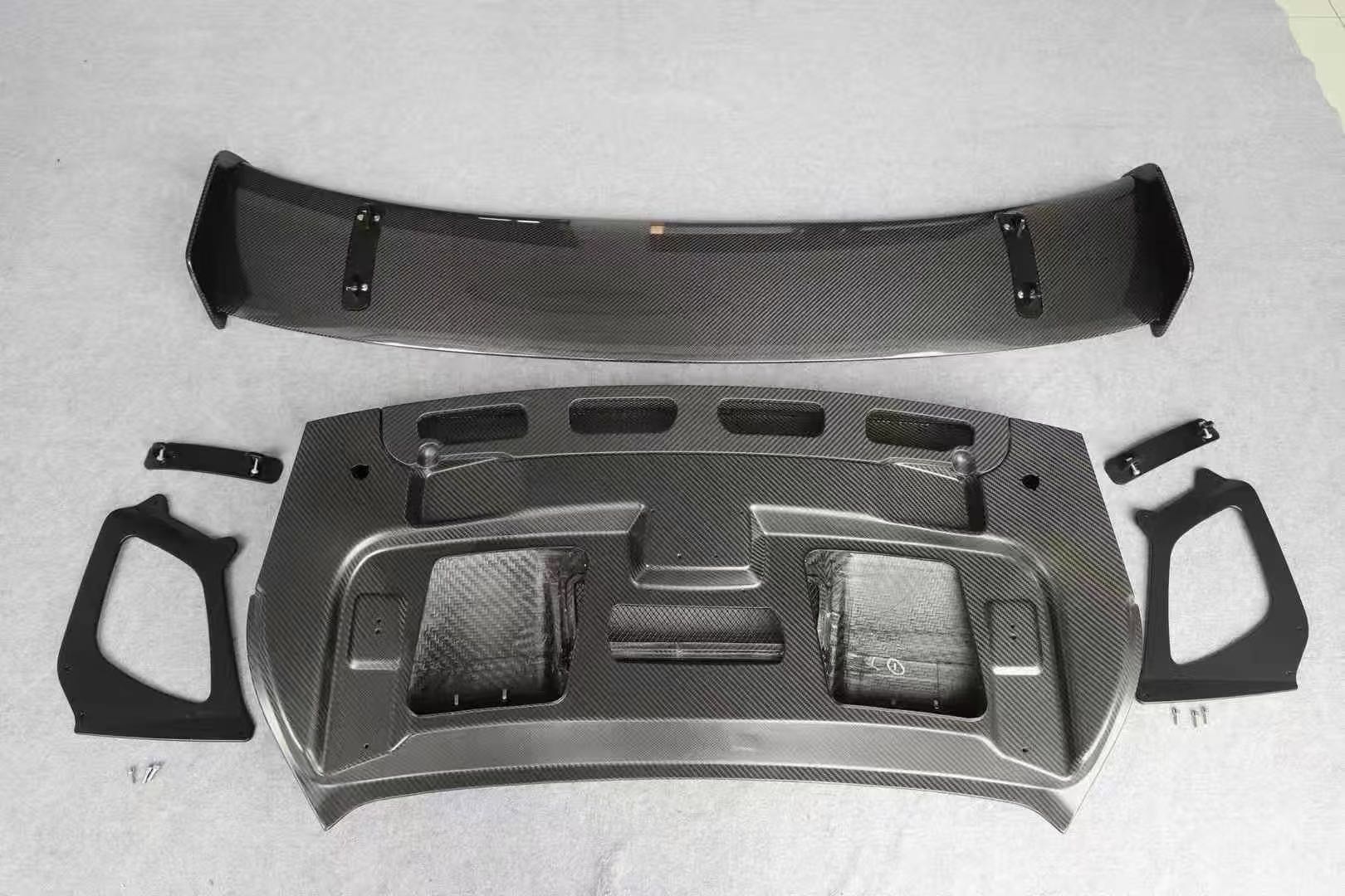 Dry Carbon Fiber GT2 RS Style with Boot Lid for Porsche 911 991.1 991.2 2012-2018 - Image 5