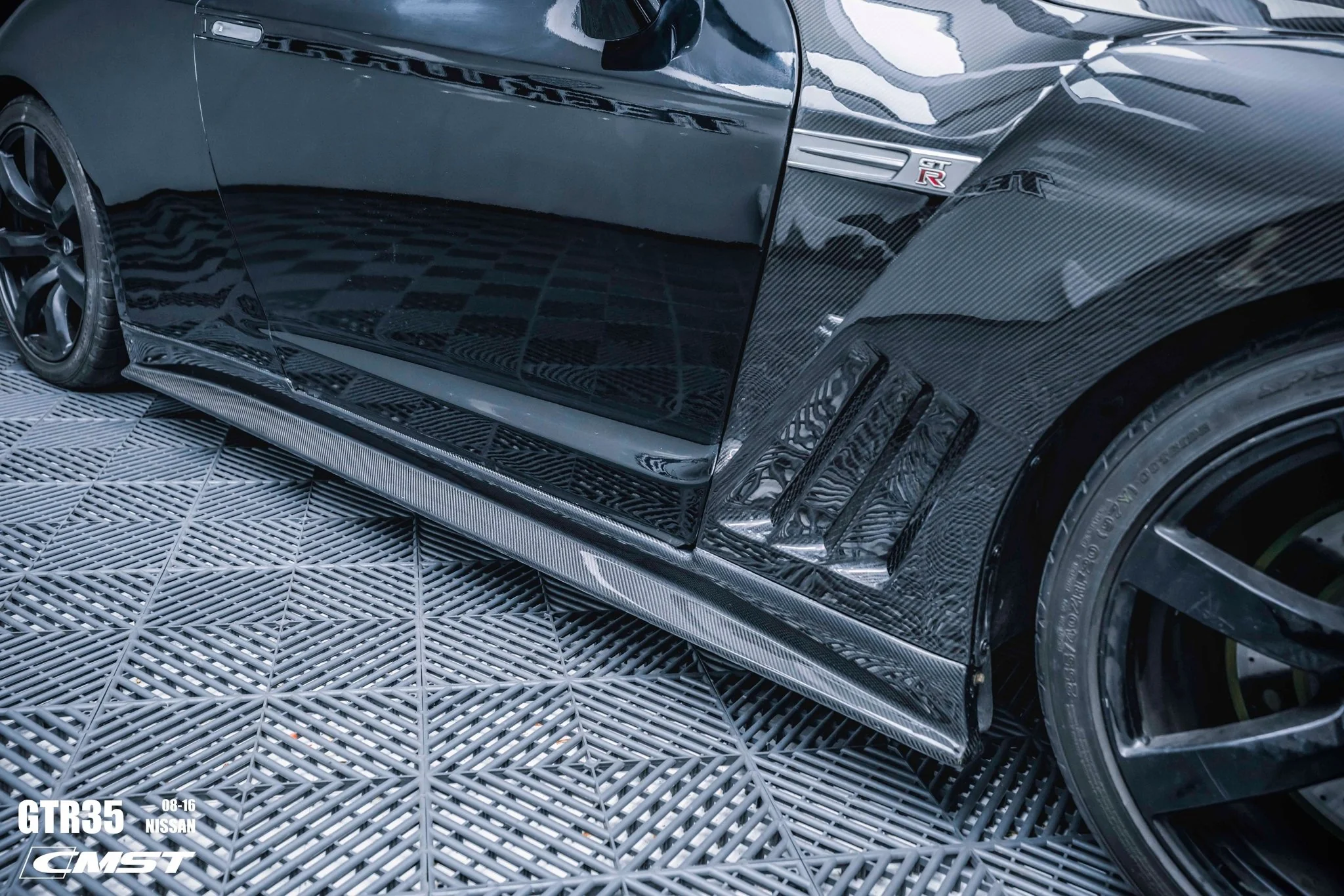 CMST Nissan GTR 2008-2016 R35 Full Carbon Fibre Bodykit - Image 16
