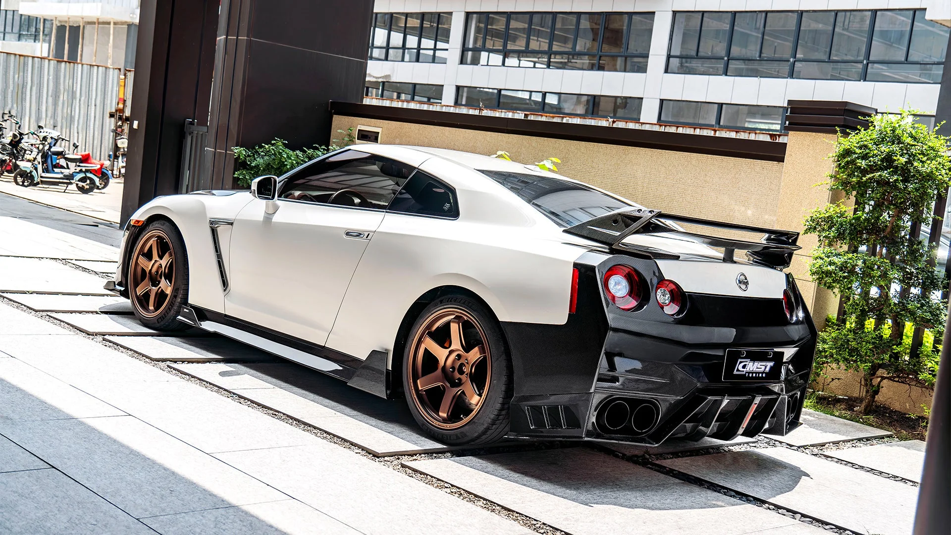 CMST Nissan GTR R35 Carbon Fibre Narrowbody Kit 2008-2016 - Image 16