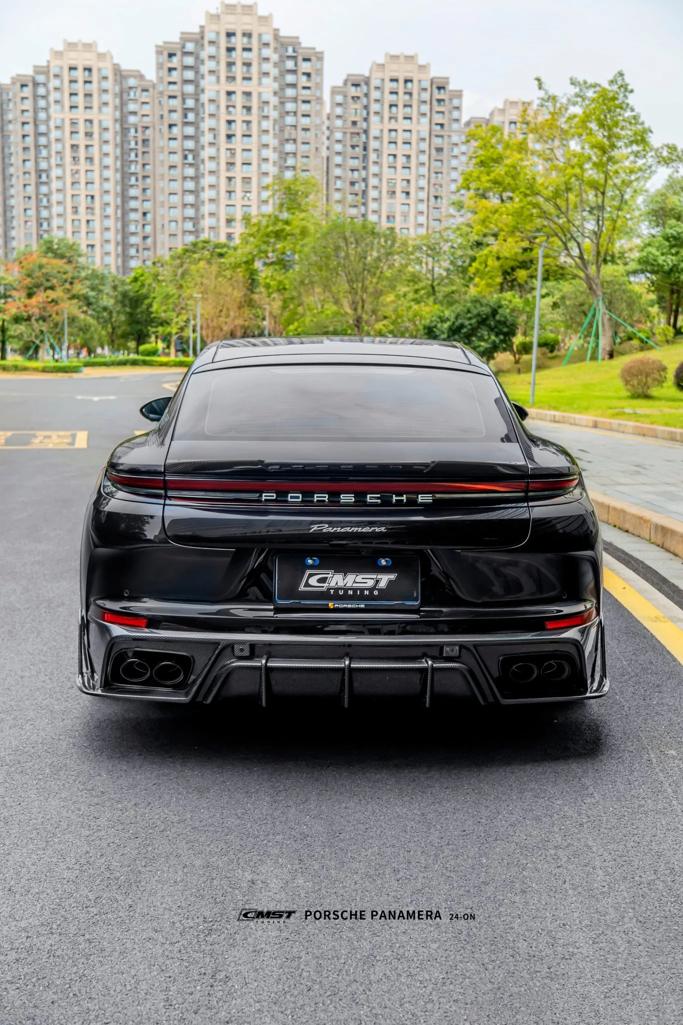 CMST Porsche Panamera 976 Base 4 4S E-Hybrid Dry Carbon Full Bodykit - Image 13