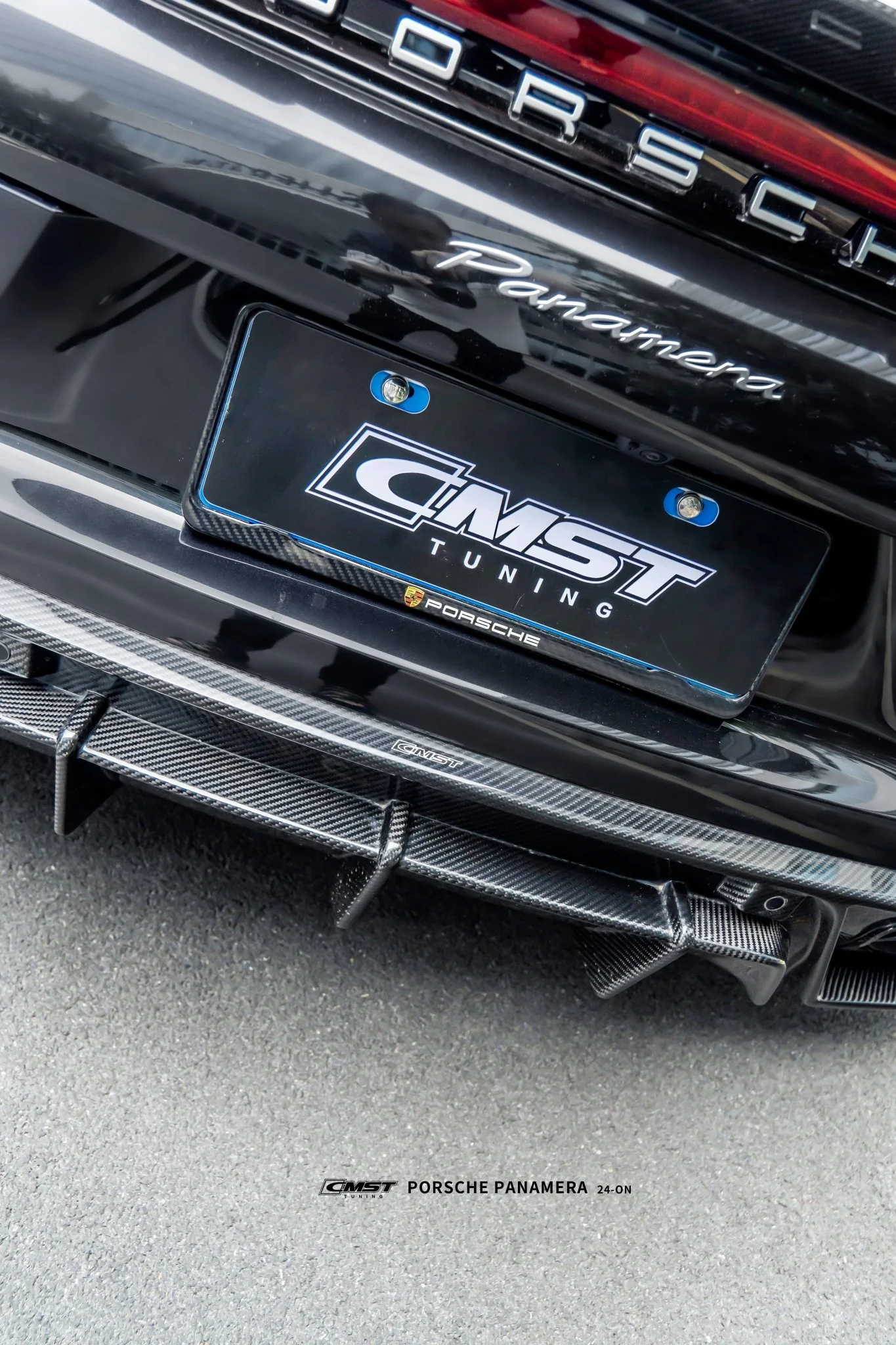 CMST Porsche Panamera 976 Base 4 4S E-Hybrid Dry Carbon Full Bodykit - Image 6