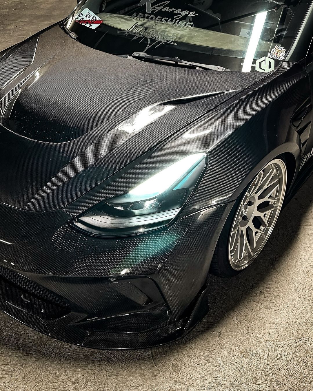 CMST Tesla Model 3 Lightweight Dry-Carbon Fiber Front Fender Replacement (1.58KG) - Image 5