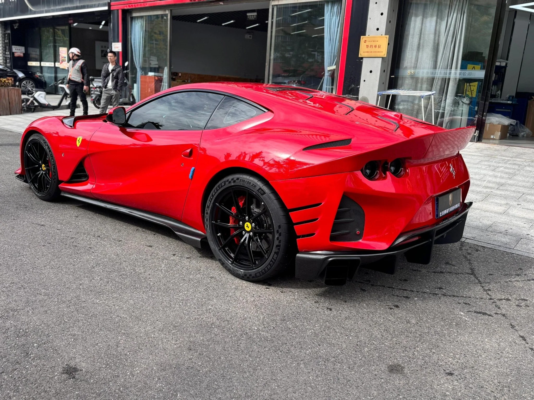 812 Superfast / GTS to Competizione-Style Carbon Fibre Conversion Body Kit (Aftermarket) - Image 21