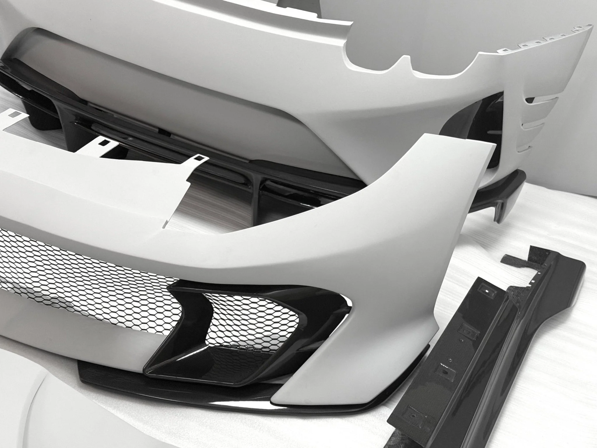 812 Superfast / GTS to Competizione-Style Carbon Fibre Conversion Body Kit (Aftermarket) - Image 40