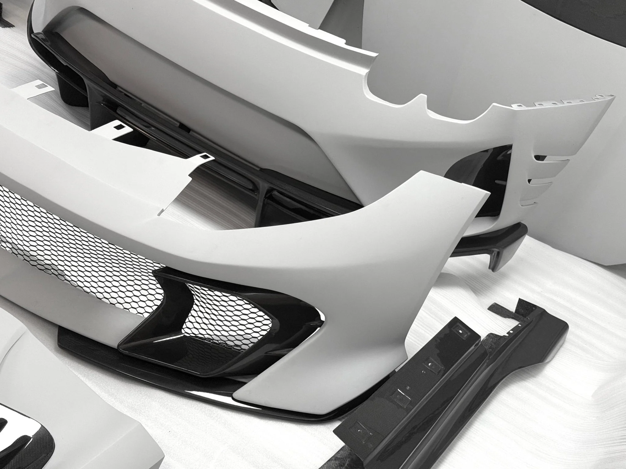 812 Superfast / GTS to Competizione-Style Carbon Fibre Conversion Body Kit (Aftermarket) - Image 41