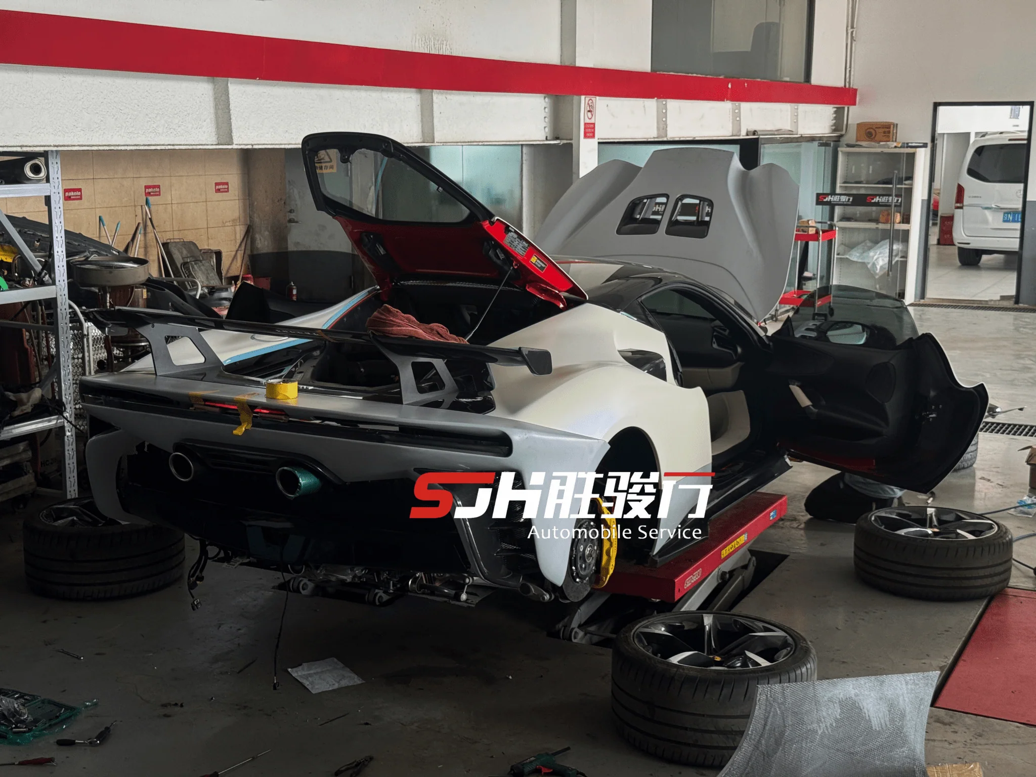 Ferrari SF90XX Style Conversion Kit for SF90 – Complete Prepeg Carbon Body Kit - Image 19