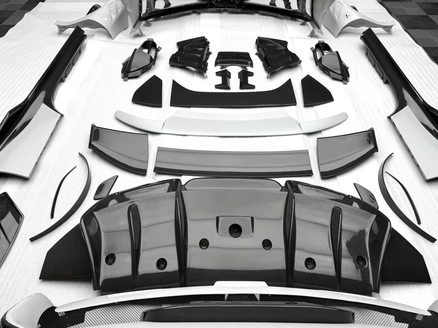 Ferrari SF90XX Style Conversion Kit for SF90 – Complete Prepeg Carbon Body Kit - Image 30