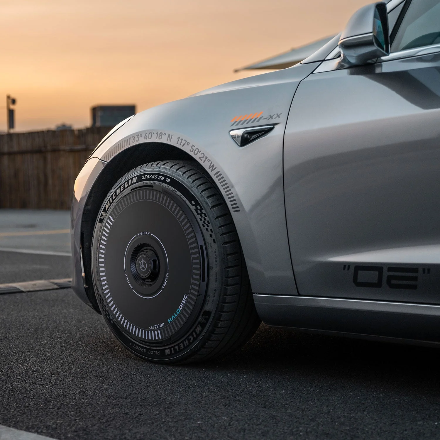 HALODISC 2 Tesla Wheel Covers丨Charging - Image 6