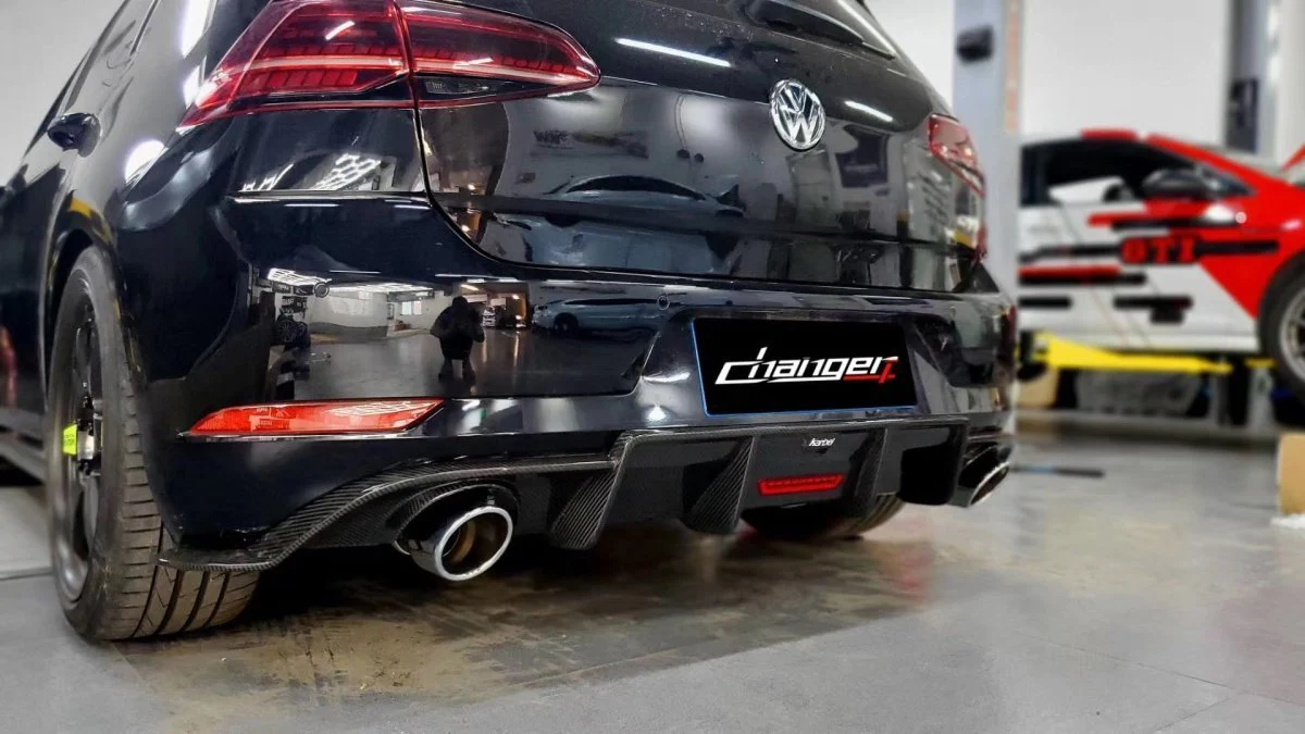 KARBEL - Volkswagen Golf GTI Mk7.5 Dry-Carbon Fibre Bodykit - Image 17