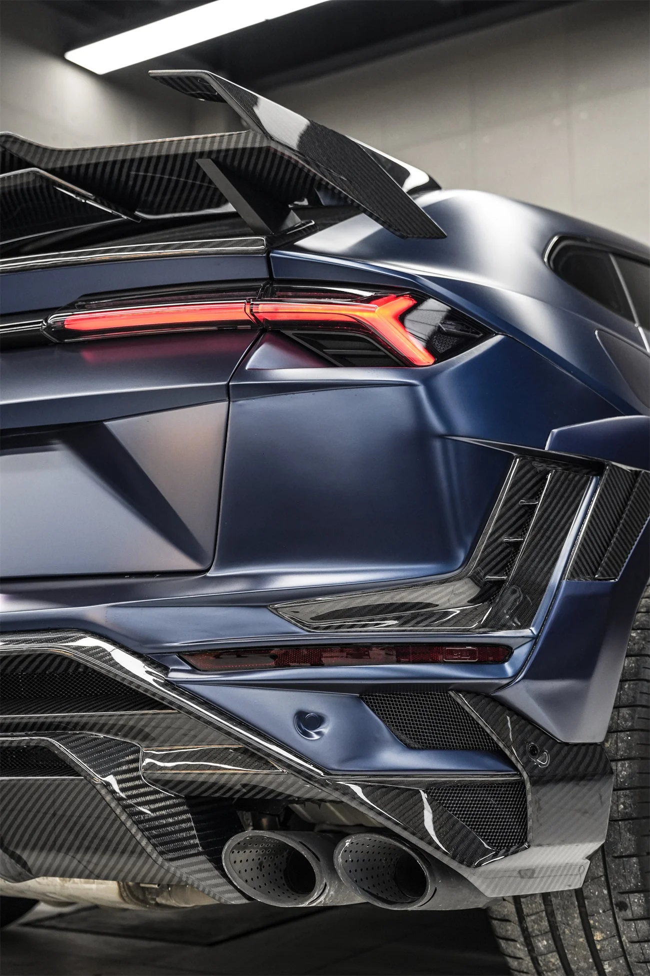 Lamborghini Urus (2018–2022) — DarwinPRO BKSS Part Carbon Fibre Widebody Kit - Image 12