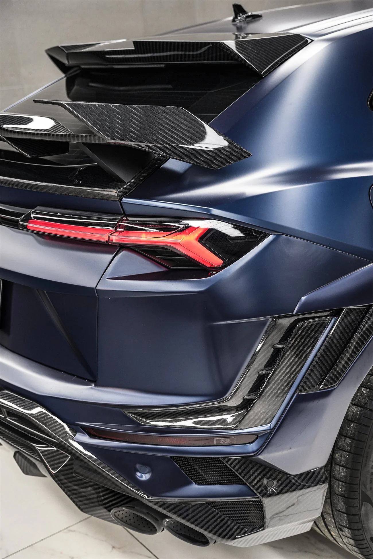 Lamborghini Urus (2018–2022) — DarwinPRO BKSS Part Carbon Fibre Widebody Kit - Image 16