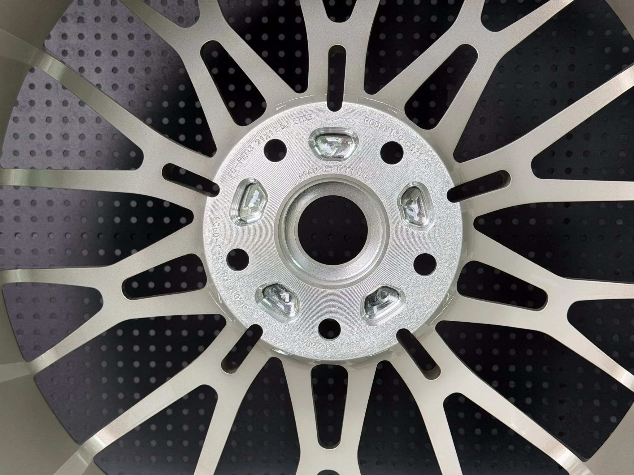 Makstton Monoblock Forged Wheel FG RE03 - Image 7