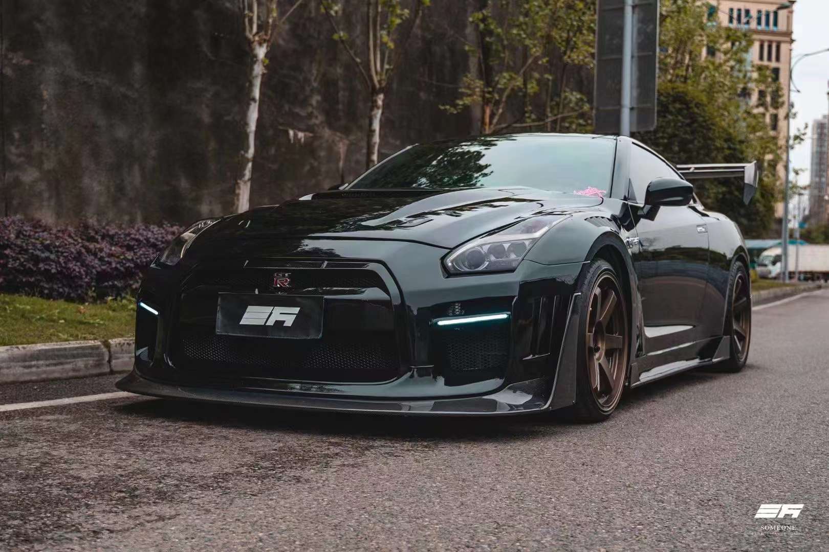 Robot Craftsman Nissan GTR Body Kit (R35) Fibre Glass Reinforced Plastic Complete Body Kit (FRP) - Image 10