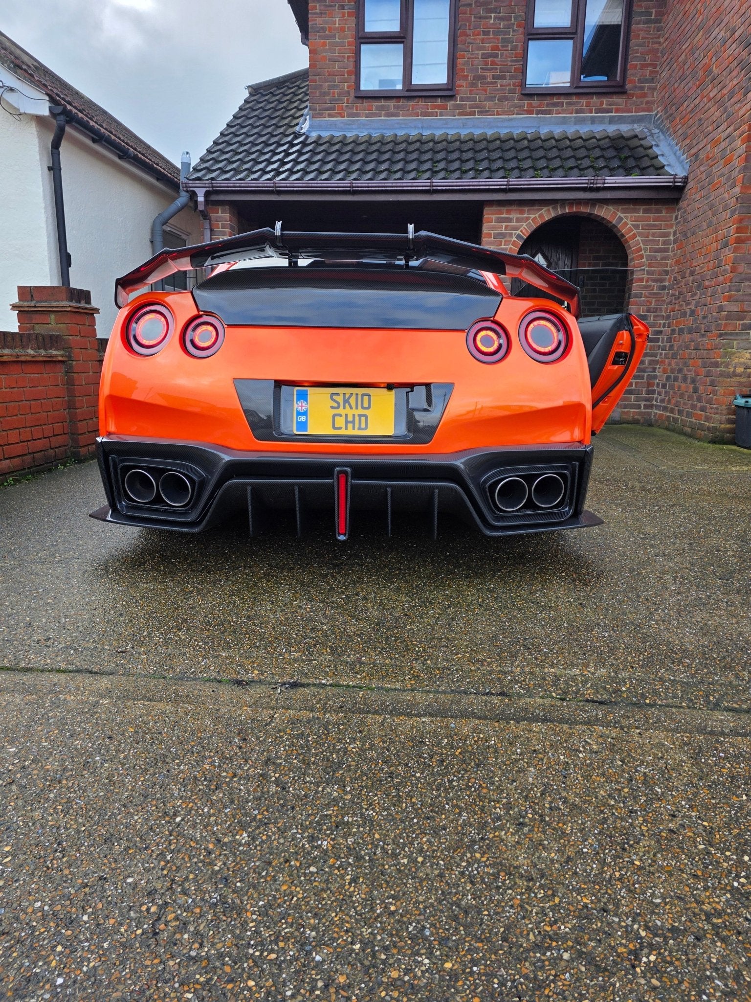 Robot Craftsman Nissan GTR Body Kit (R35) Fibre Glass Reinforced Plastic Complete Body Kit (FRP) - Image 34