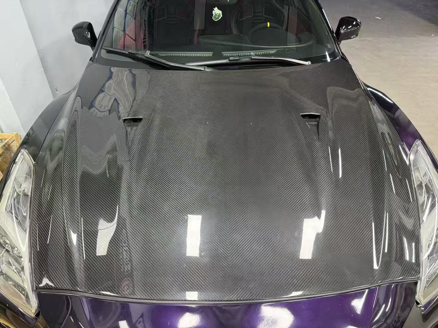 Nissan GTR Nismo Style 2017+ Prepreg / Dry-Carbon Bonnet - Image 3