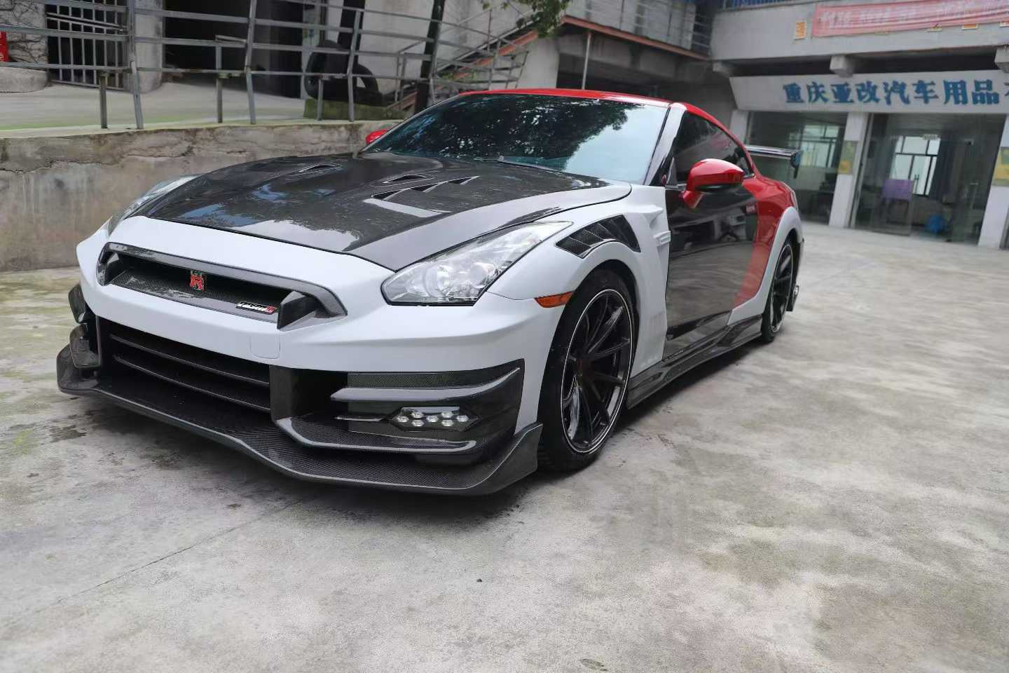 Nissan GTR R35 2024 TS Nismo Style Full Partial Carbon Conversion Kit (Fits 2009-2024) Version 2 - Image 7