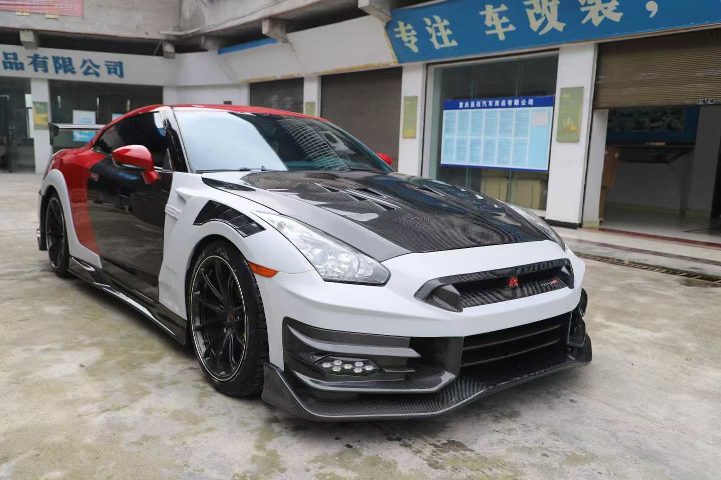 Nissan GTR R35 2024 TS Nismo Style Full Partial Carbon Conversion Kit (Fits 2009-2024) Version 2 - Image 9