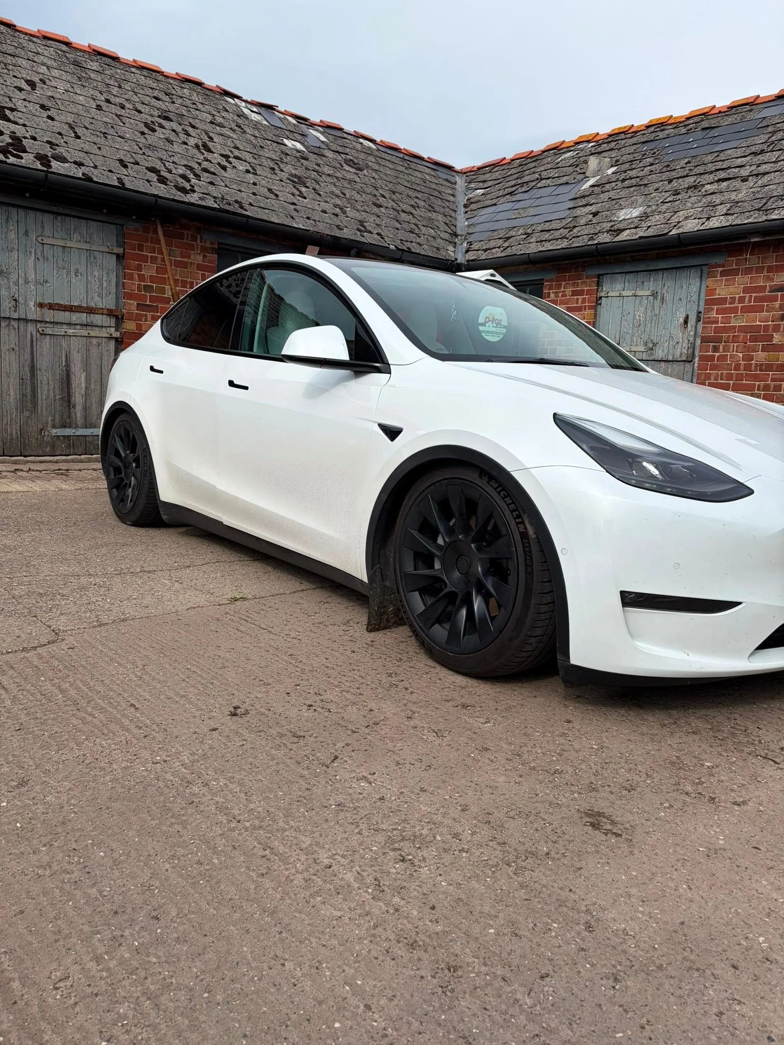 OnAir E3 Series Tesla Model Y Full Air Suspension System (Fits RWD / AWD) - Image 12