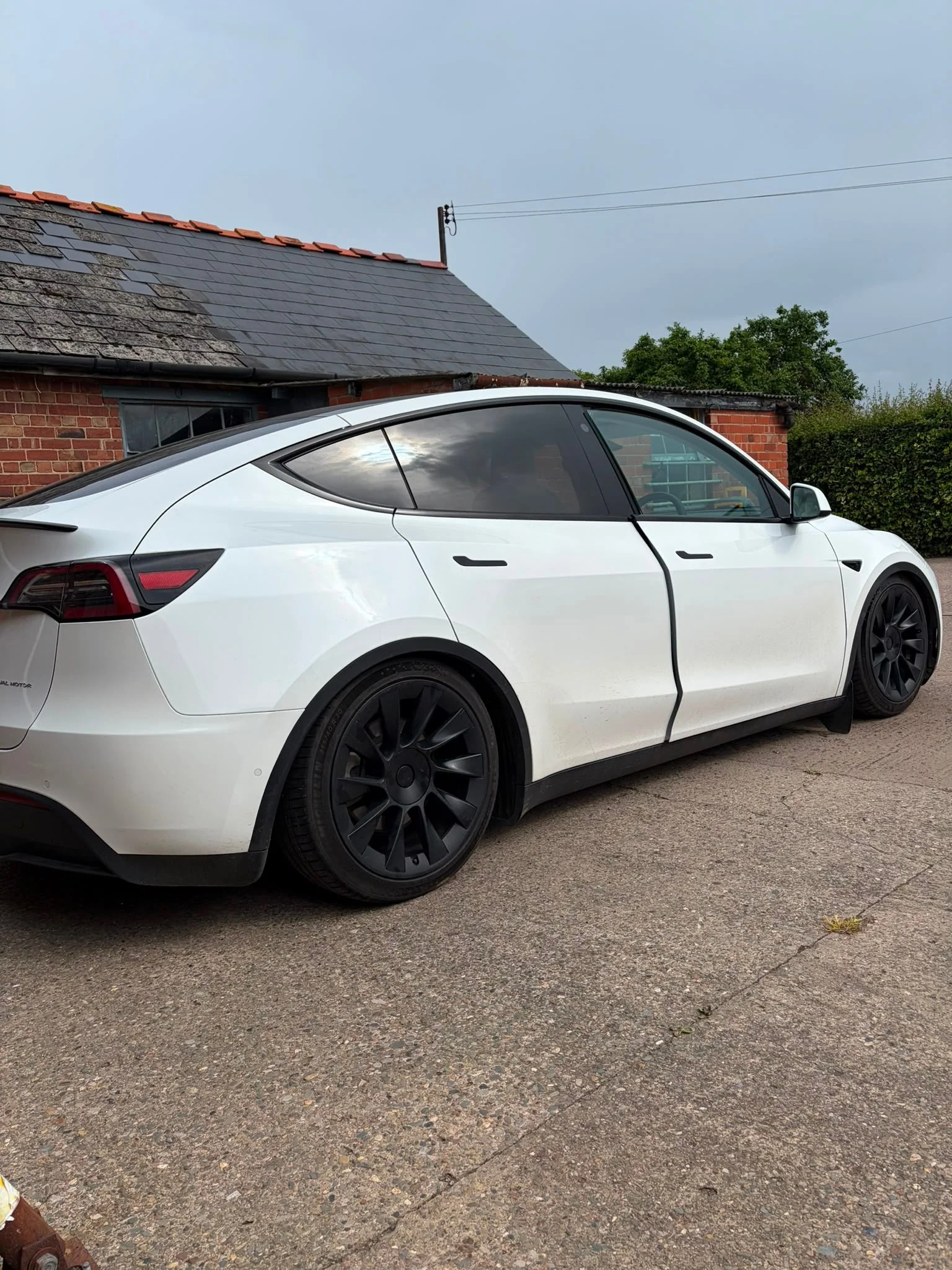 OnAir E3 Series Tesla Model Y Full Air Suspension System (Fits RWD / AWD) - Image 16