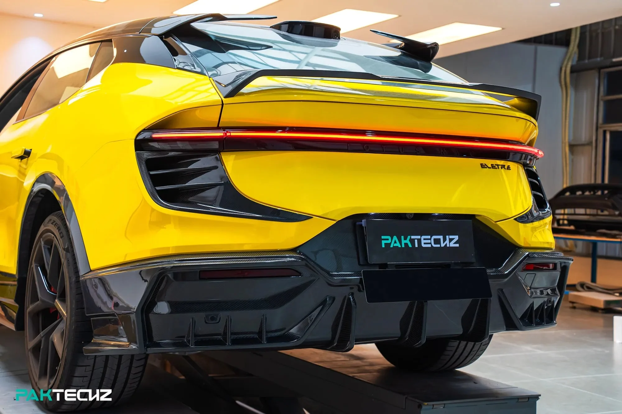 PAKTECHZ Carbon Fiber Aero Body Kit for Lotus Eletre - Image 19