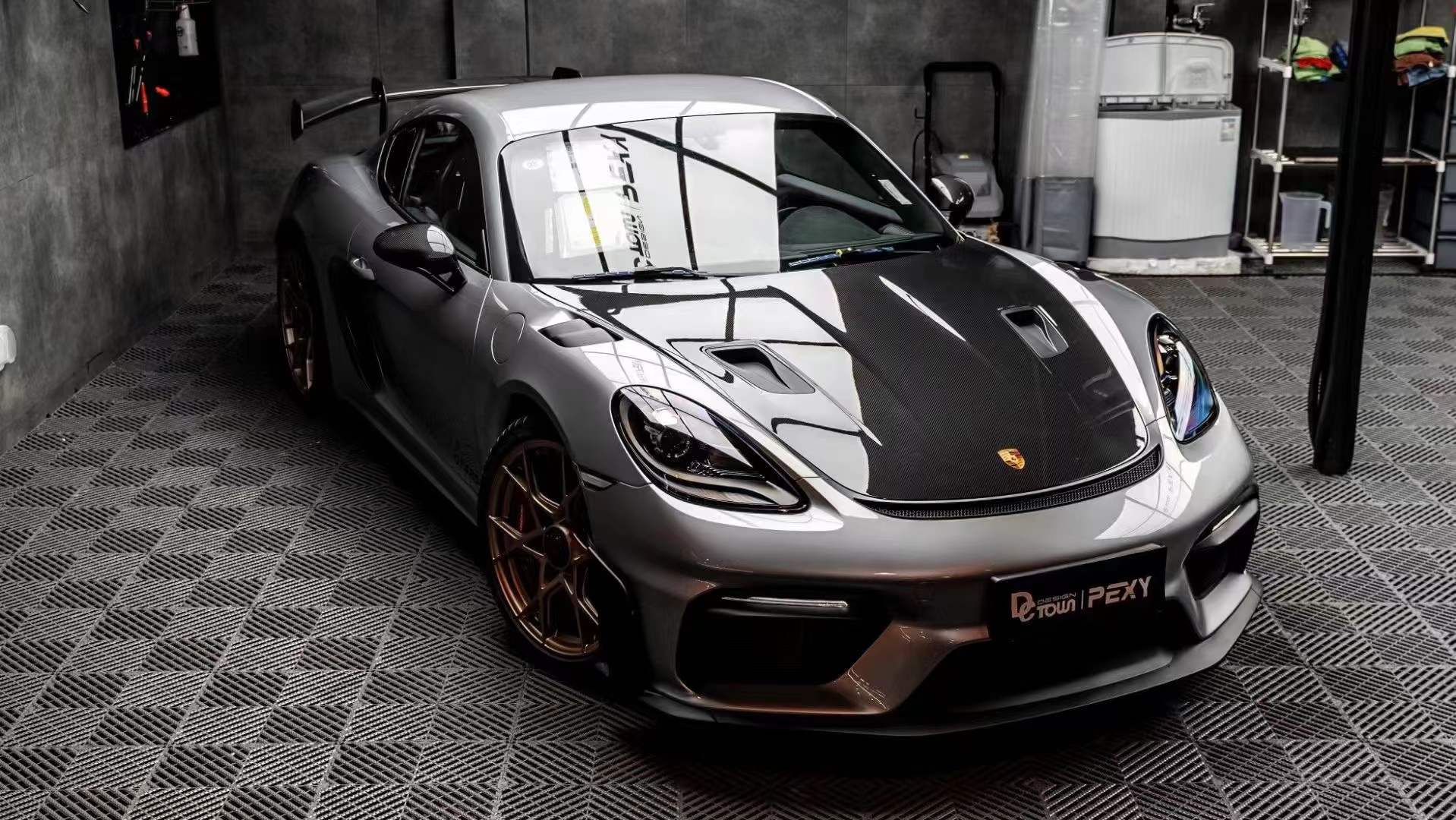 Porsche 718 / 981 / 991.1 / 991.2 Dry-Carbon (Prepreg) GT4 RS Style Bonnet - Image 11
