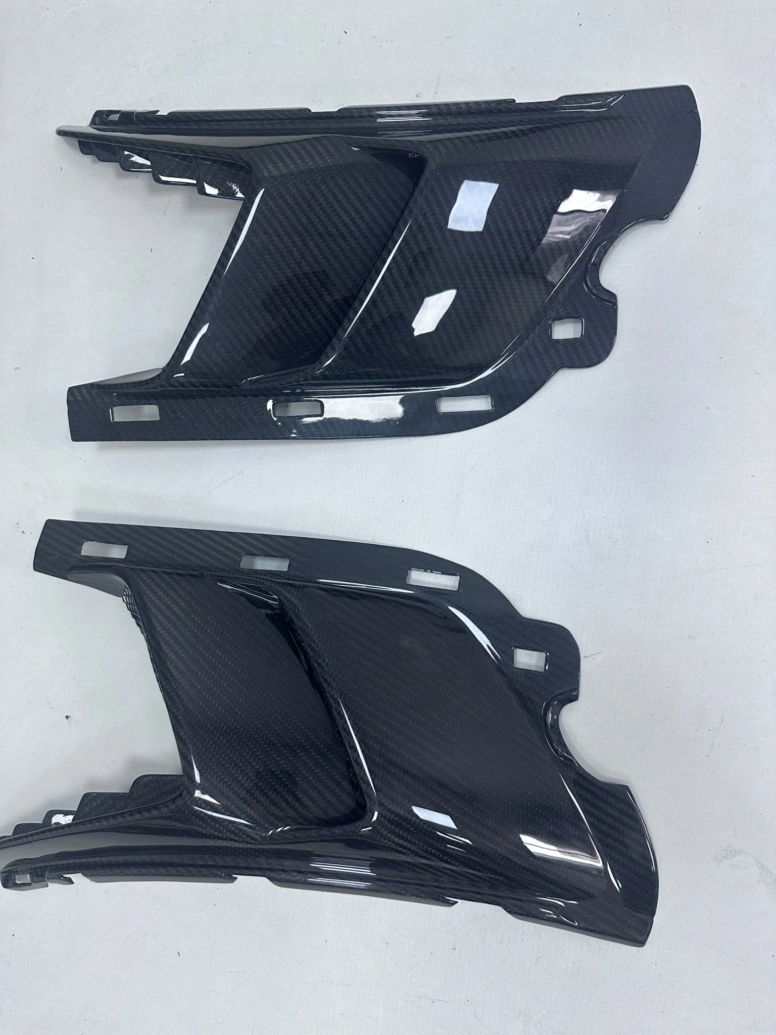 Porsche 992 GT3 RS Plastic OEM Dry-Carbon Replacement Kit - Image 16