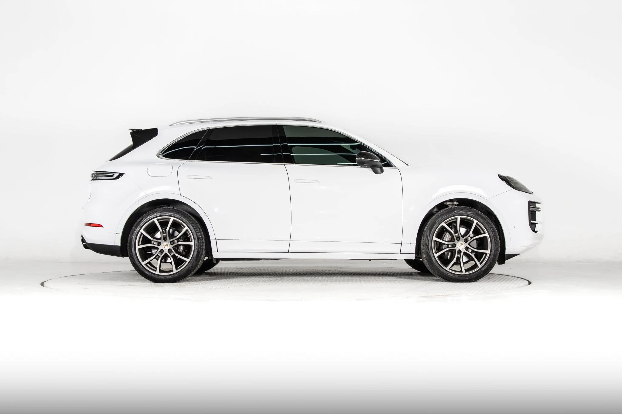 Porsche Cayenne 9Y0.2 (2024+) Turbo Body Kit – Plus DRL Package - Image 6