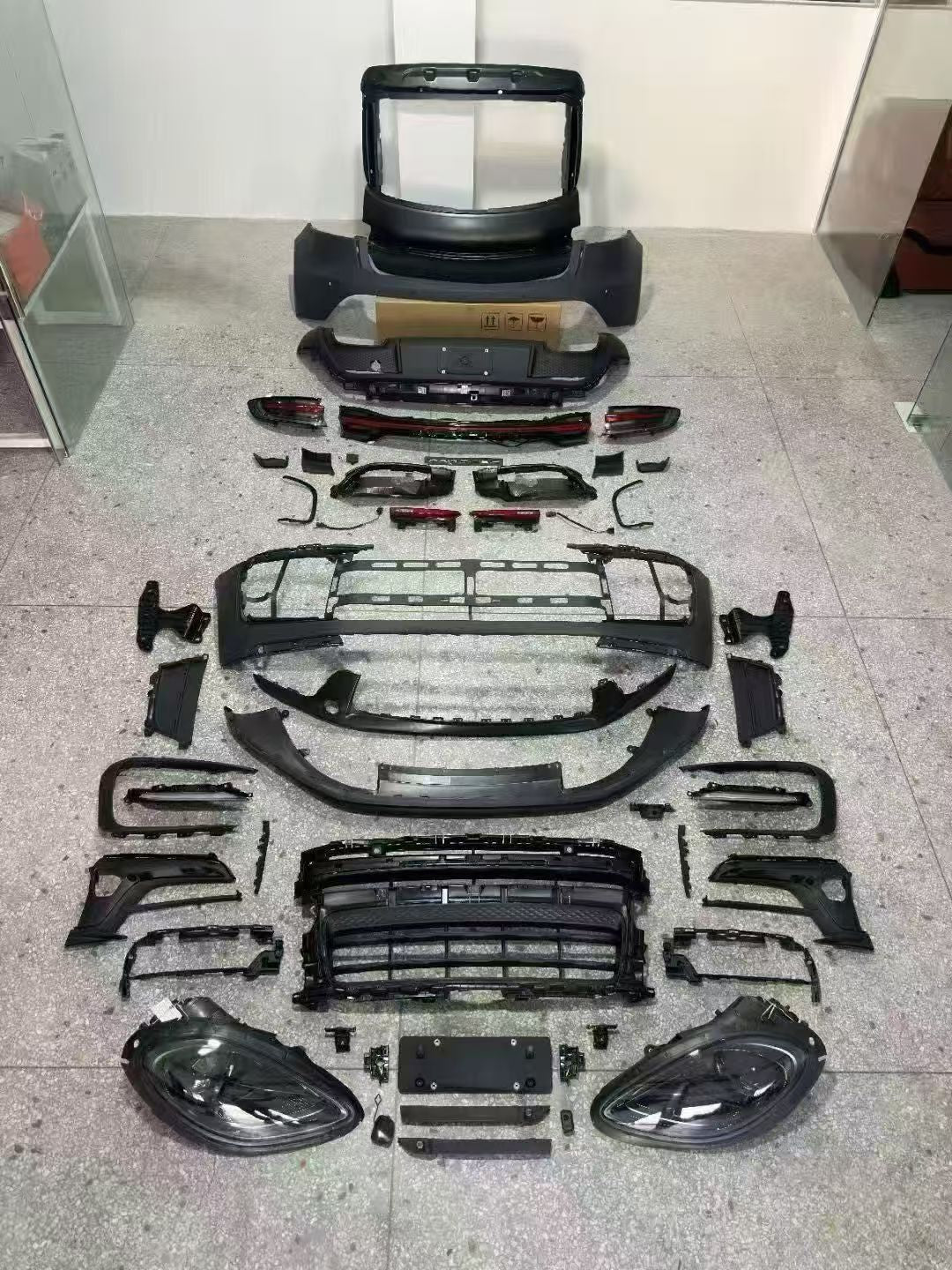 Porsche Macan 95B (2014-2023) Convert to (2023) 95B.3 Full Conversion Kit - Image 7