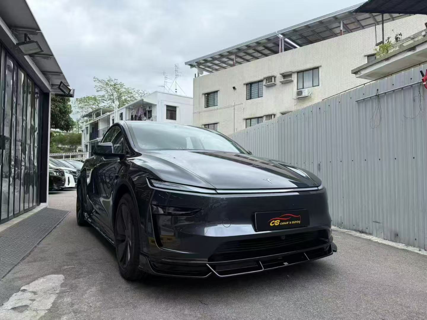 RBT 2025+ Tesla Model Y Lowline Kit Gloss Black - Image 10