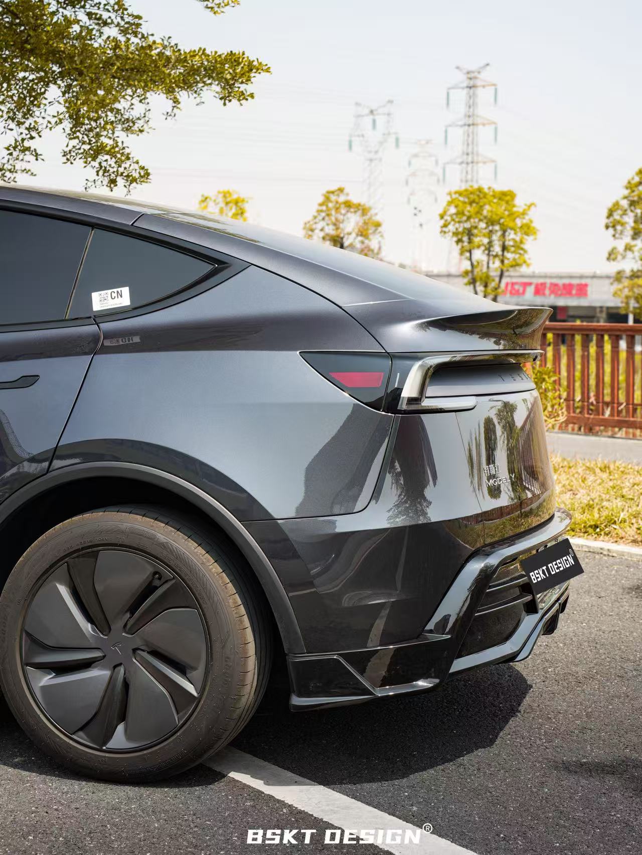 BSKT 2025+ Tesla Model Y Lowline Kit Gloss Black - Image 5