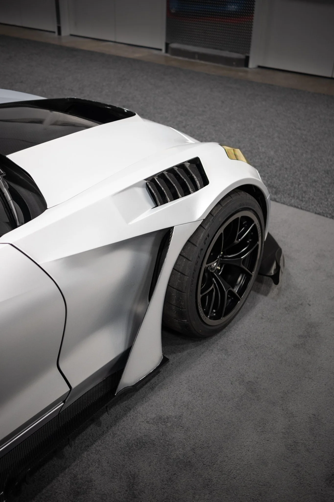 RevoZport C7 Corvette Full RACE Body Kit - Image 34