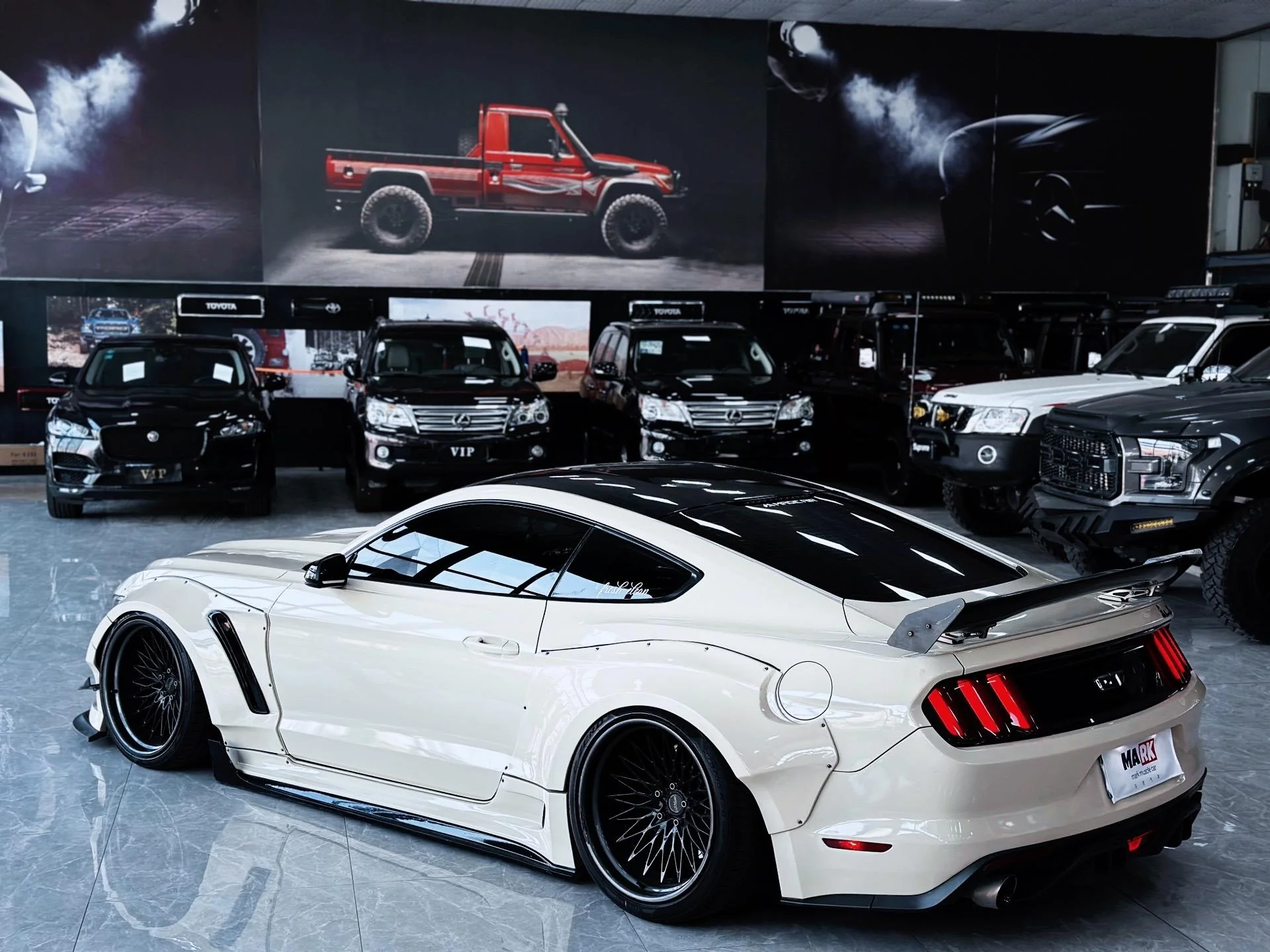 Robot Craftsman Ford Mustang V2 Fibre Glass Reinforced Plastic Complete Body Kit 2015-2023 - Image 19