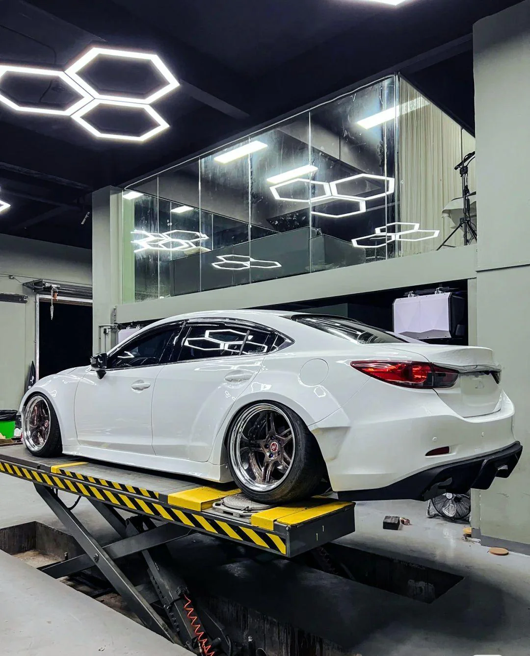 Robot Craftsman Mazda 6 2014-2017 Plus Body Kit Fibre Glass Reinforced Plastic Complete Widebody Kit (FRP) - Image 15