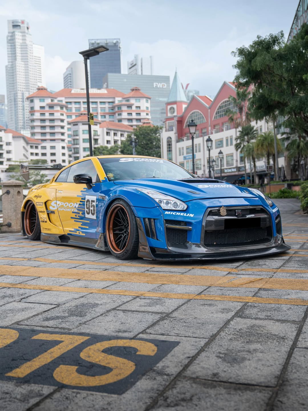 Robot Craftsman Nissan GTR Body Kit R35 WIDEBODY Fibre Glass Reinforced Plastic Complete Body Kit (FRP) - Image 17