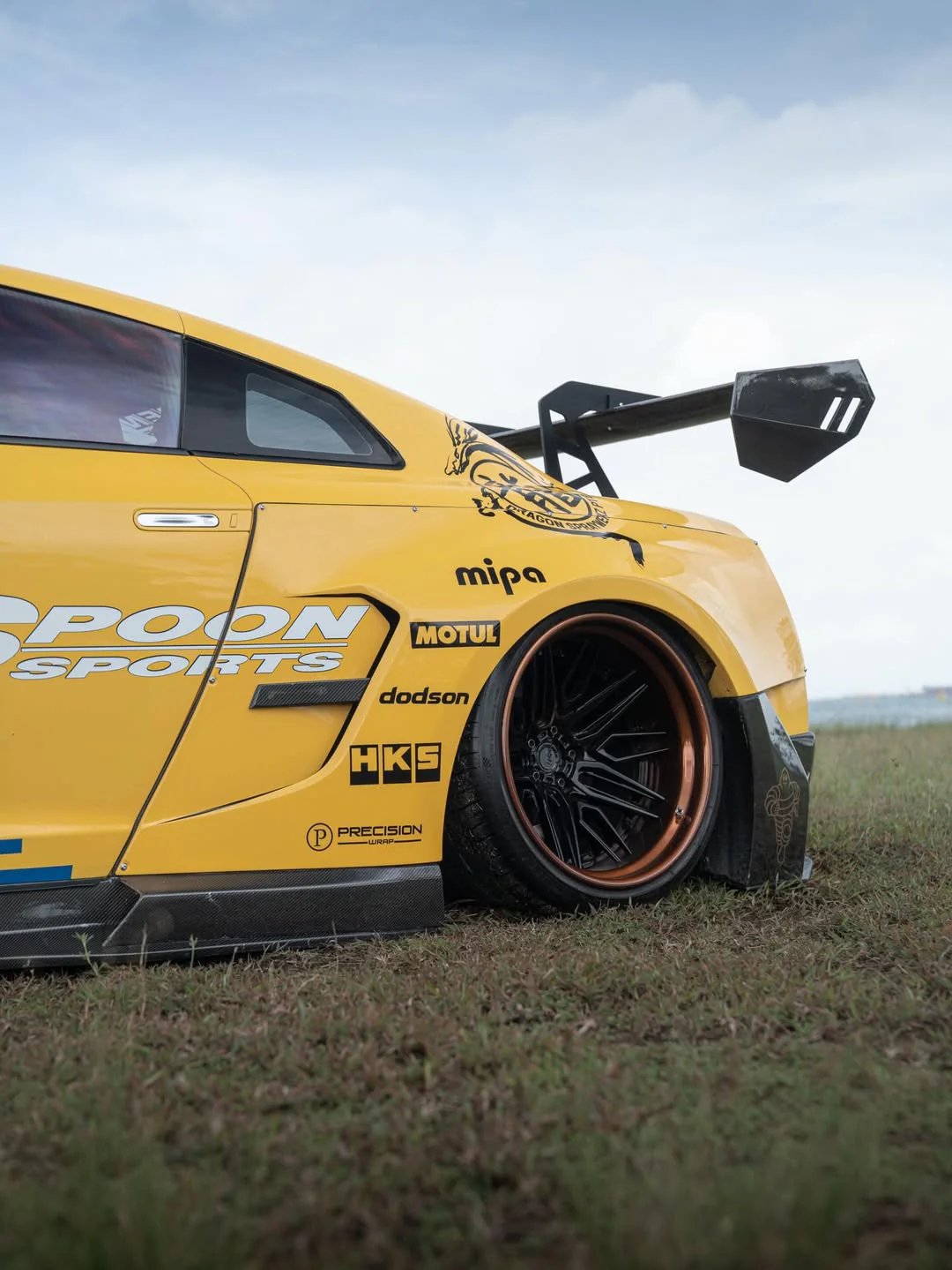 Robot Craftsman Nissan GTR Body Kit R35 WIDEBODY Fibre Glass Reinforced Plastic Complete Body Kit (FRP) - Image 24