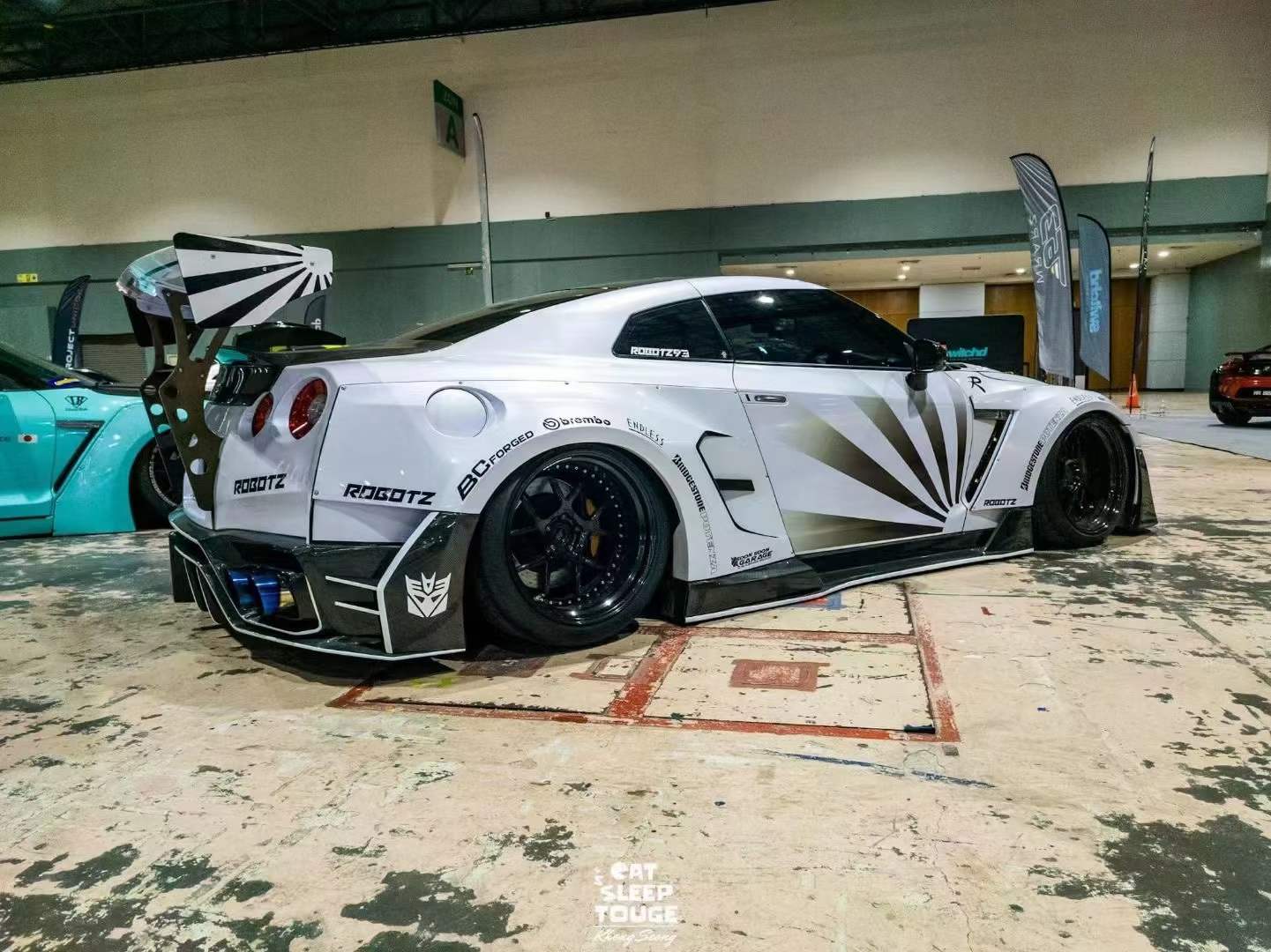 Robot Craftsman Nissan GTR Body Kit R35 WIDEBODY Fibre Glass Reinforced Plastic Complete Body Kit (FRP) - Image 9