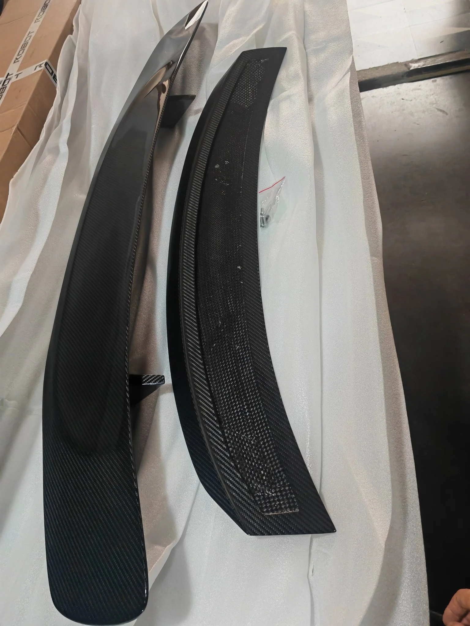 Robot Craftsman Tesla Model 3 "Crypton" GT Spoiler - Image 6