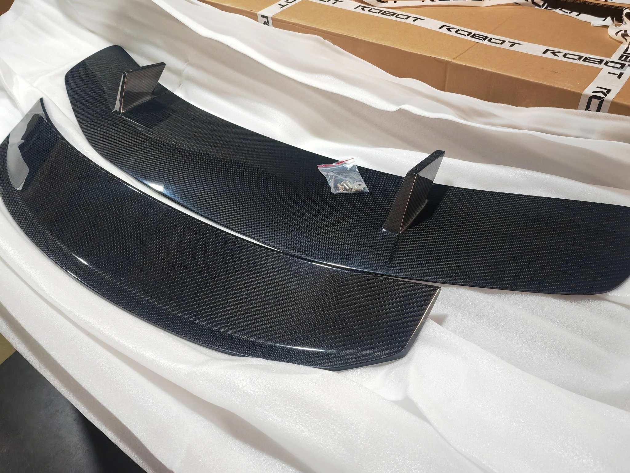 Robot Craftsman Tesla Model 3 "Crypton" GT Spoiler - Image 7