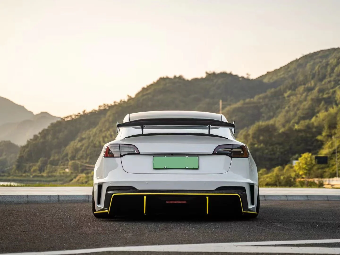 Robot Craftsman Tesla Model 3 “HACKER” Rear Bumper & Diffuser (2017–2023 pre-facelift) - Image 12
