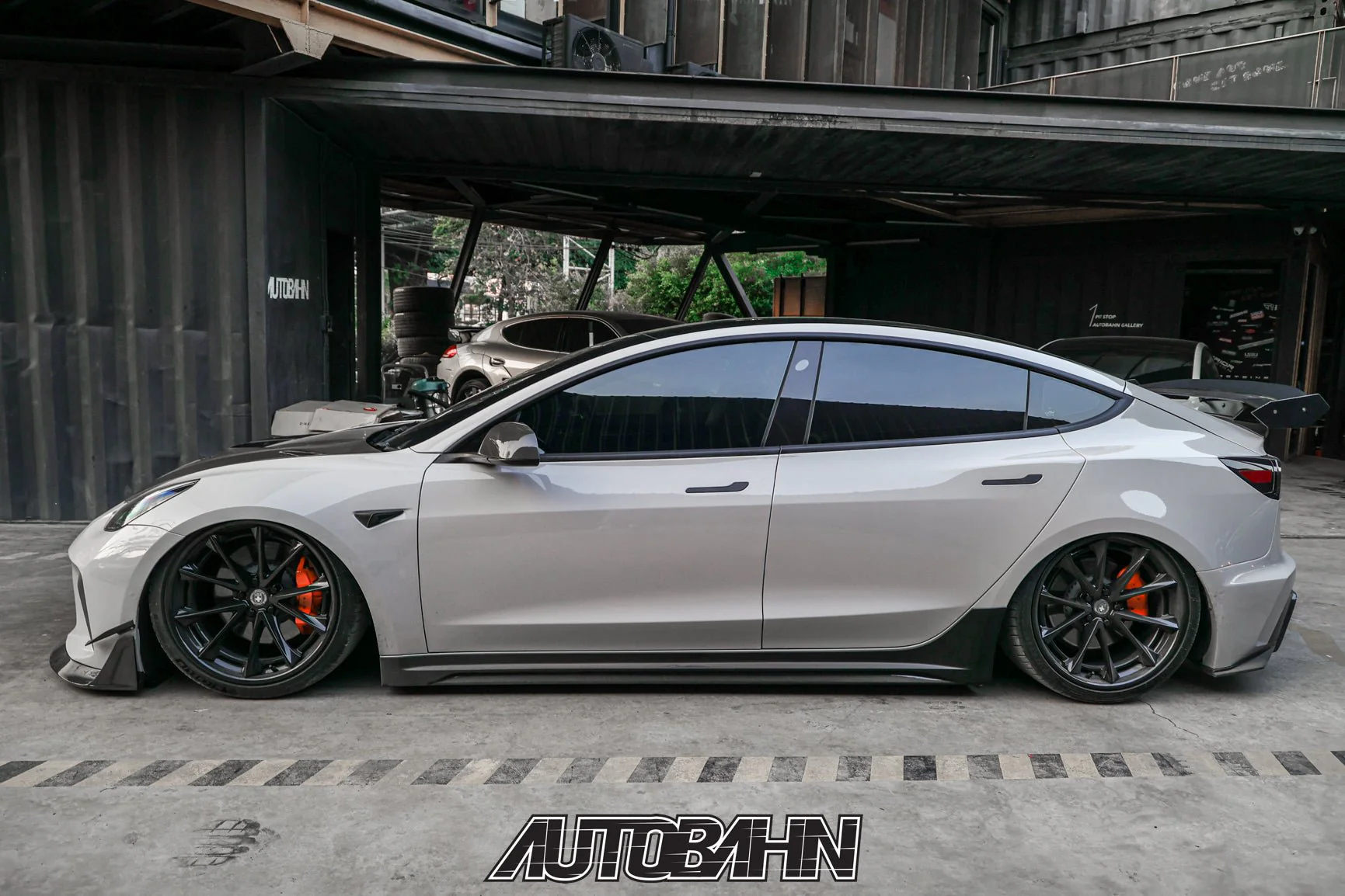 Robot Craftsman Tesla Model 3 “HACKER” Side Skirts (2017–2023 pre-facelift) - Image 4