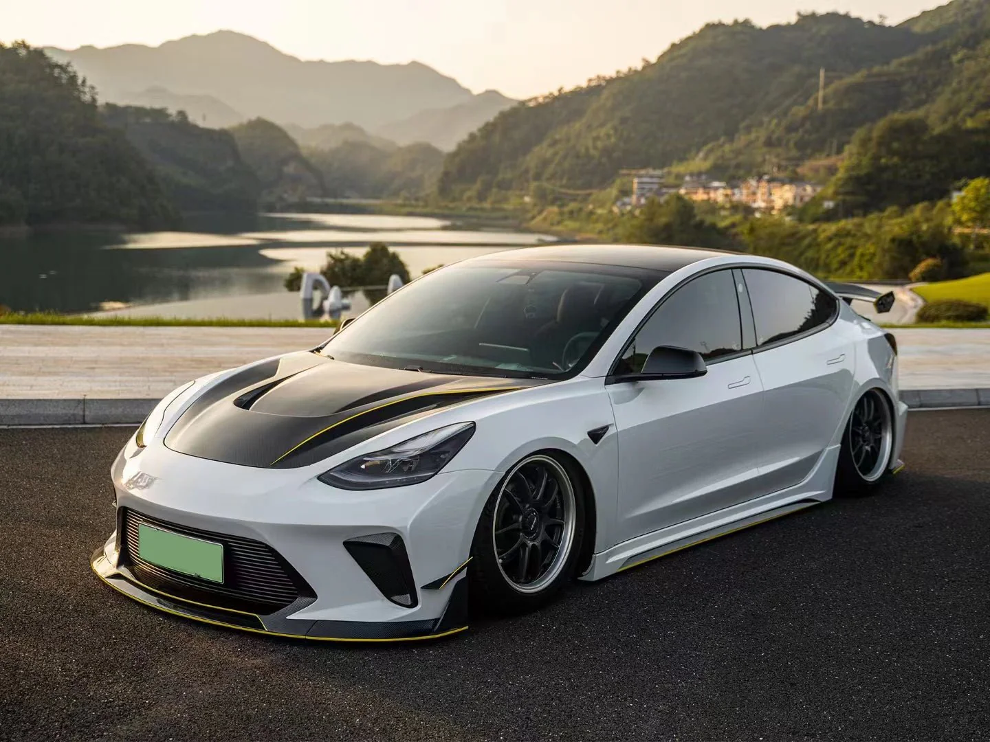 Robot Craftsman Tesla Model 3 “HACKER” Side Skirts (2017–2023 pre-facelift) - Image 6
