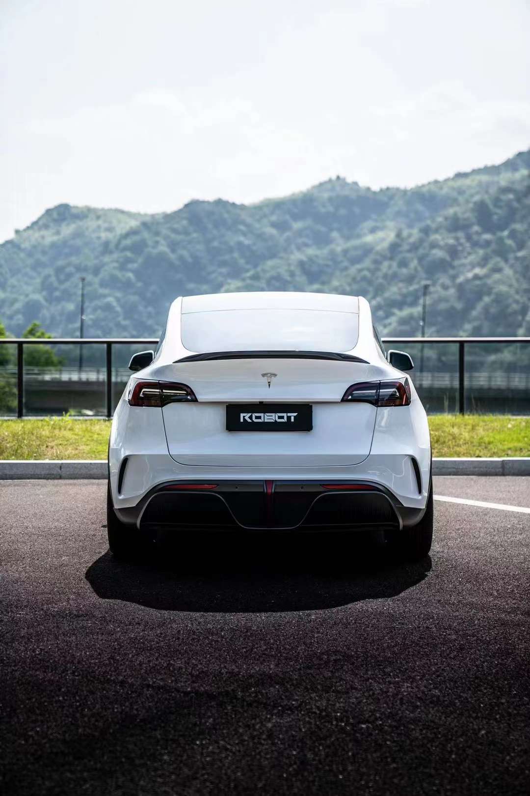 Robot Craftsman Tesla Model Y Starship Polypropylene (PP) Full Bodykit - Image 6