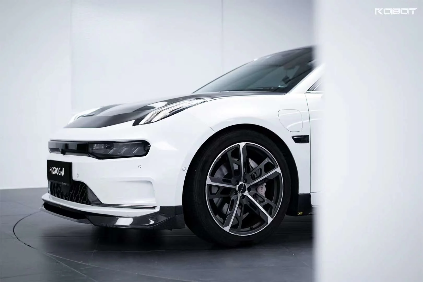 Robot Craftsman Zeekr 001 Complete Bodykit - Image 3
