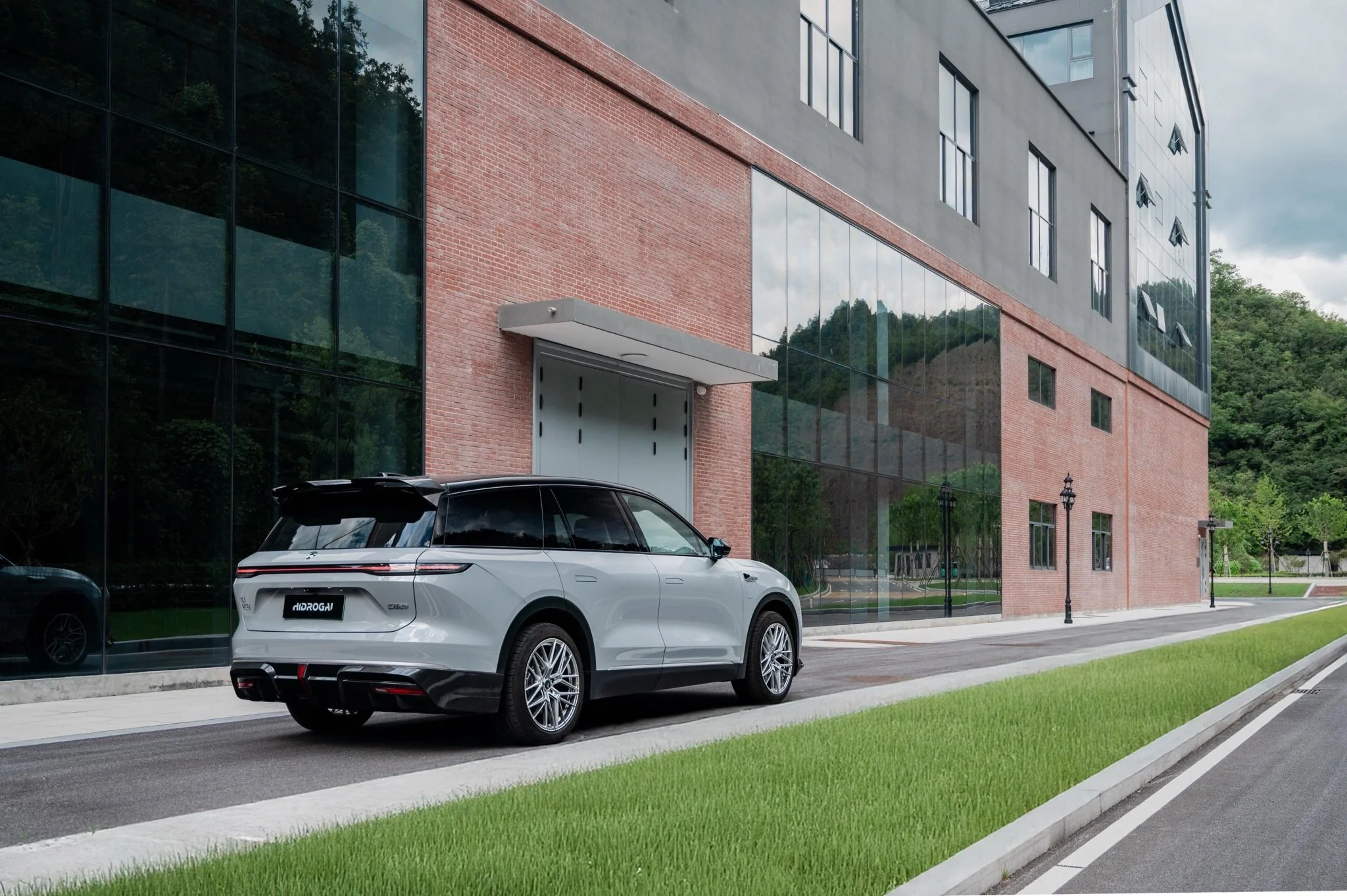 Robot NIO ES8 Lowline Bodykit (Hydrogai Series) 2023-2025 - Image 6
