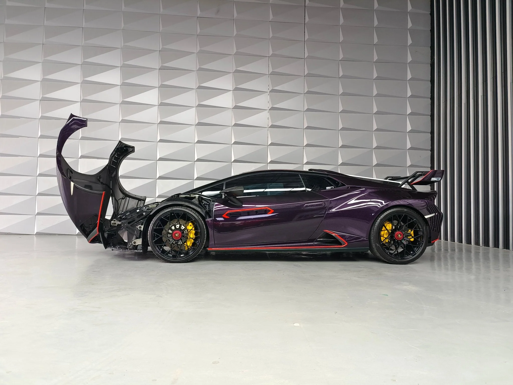 SD Dynamics Lamborghini Huracan to STO Conversion Dry-Carbon Full Body Kit - Image 17