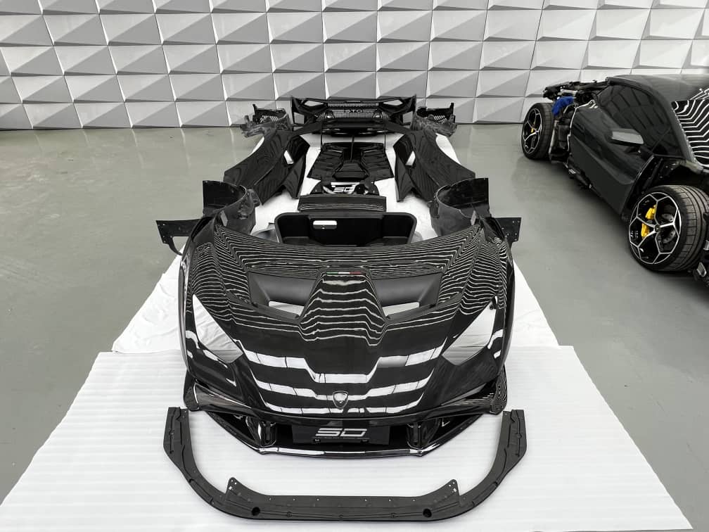 SD Dynamics Lamborghini Huracan to STO Conversion Dry-Carbon Full Body Kit - Image 28
