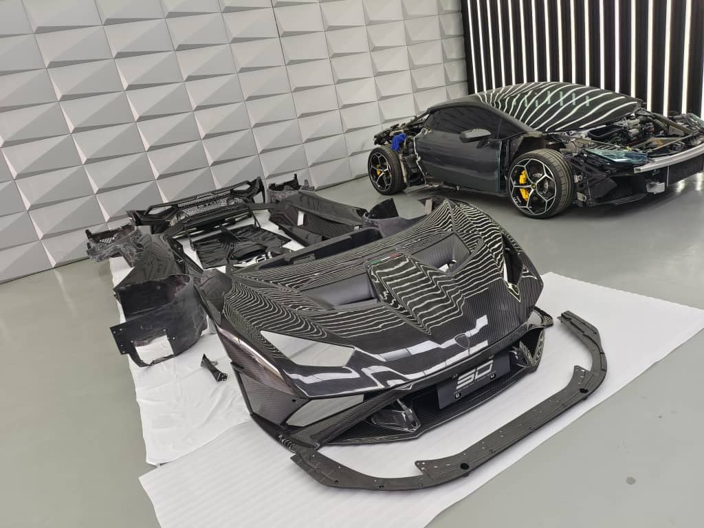 SD Dynamics Lamborghini Huracan to STO Conversion Dry-Carbon Full Body Kit - Image 34