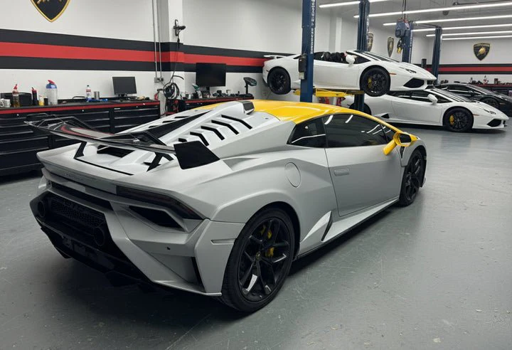 SD Dynamics Lamborghini Huracan to STO Conversion Dry-Carbon Full Body Kit - Image 59